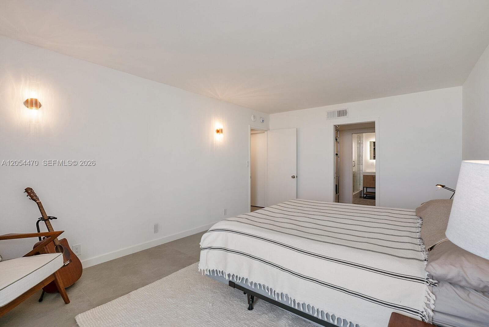 100 Bayview Dr 2125 photo 14