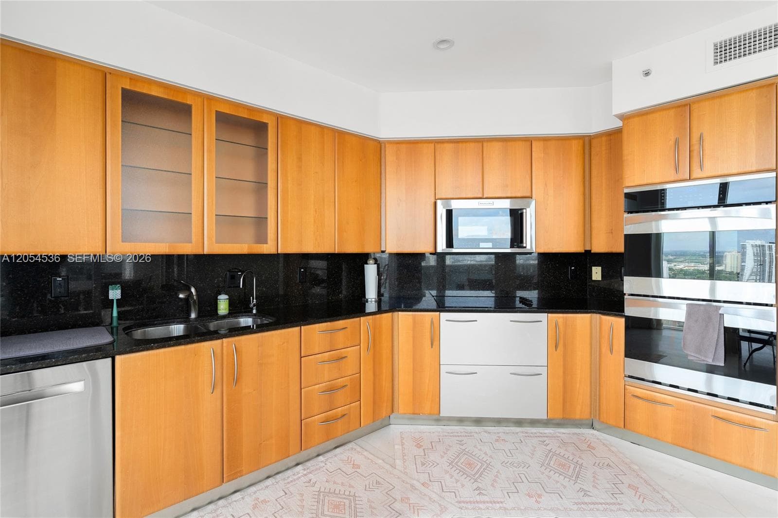 19111 Collins Ave 3406 photo 3