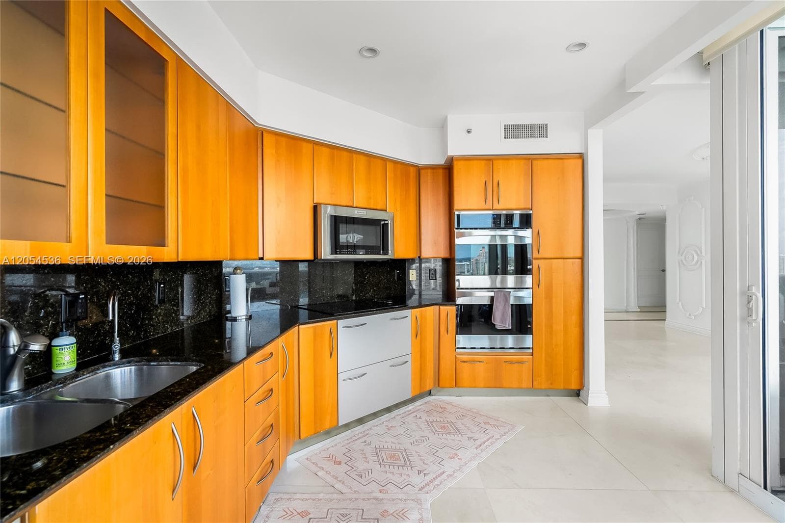 19111 Collins Ave 3406 photo 4
