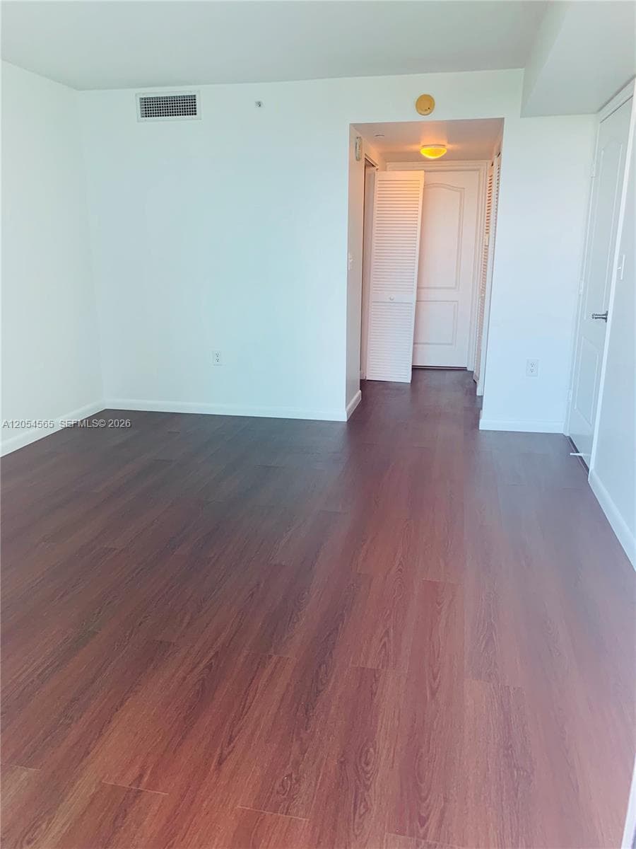 2101 Brickell Ave 2611 photo 9