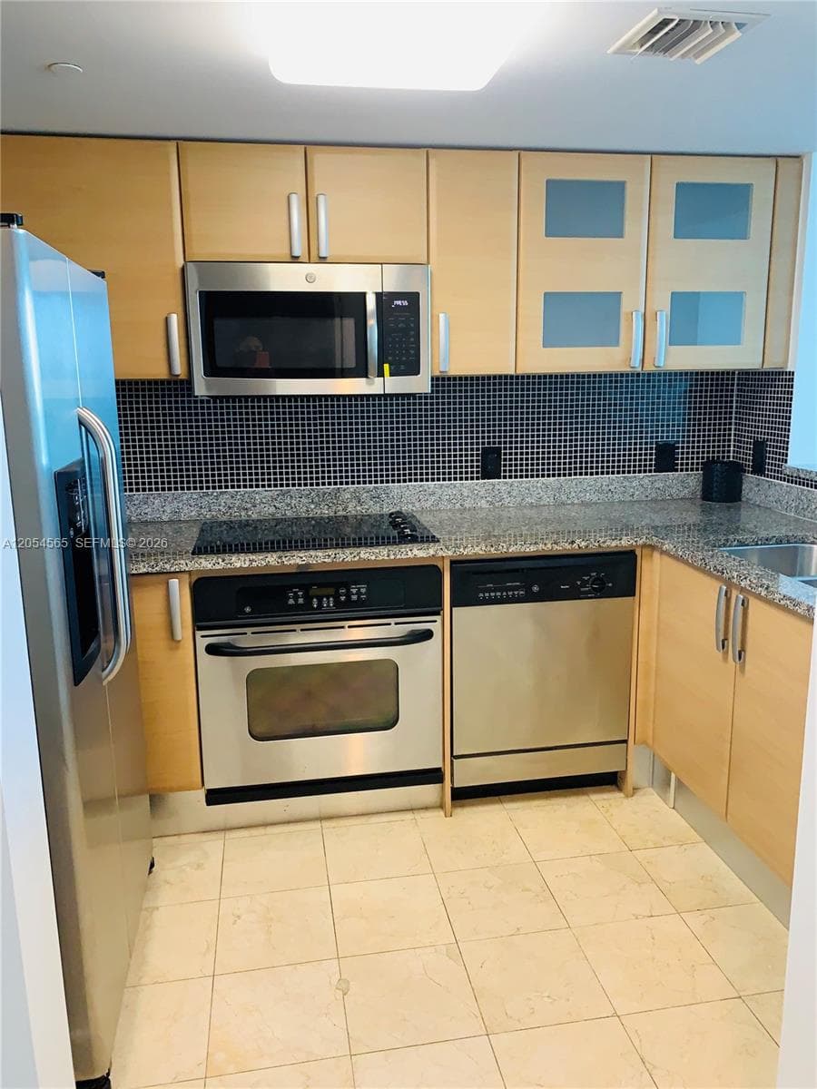 2101 Brickell Ave 2611 photo 10