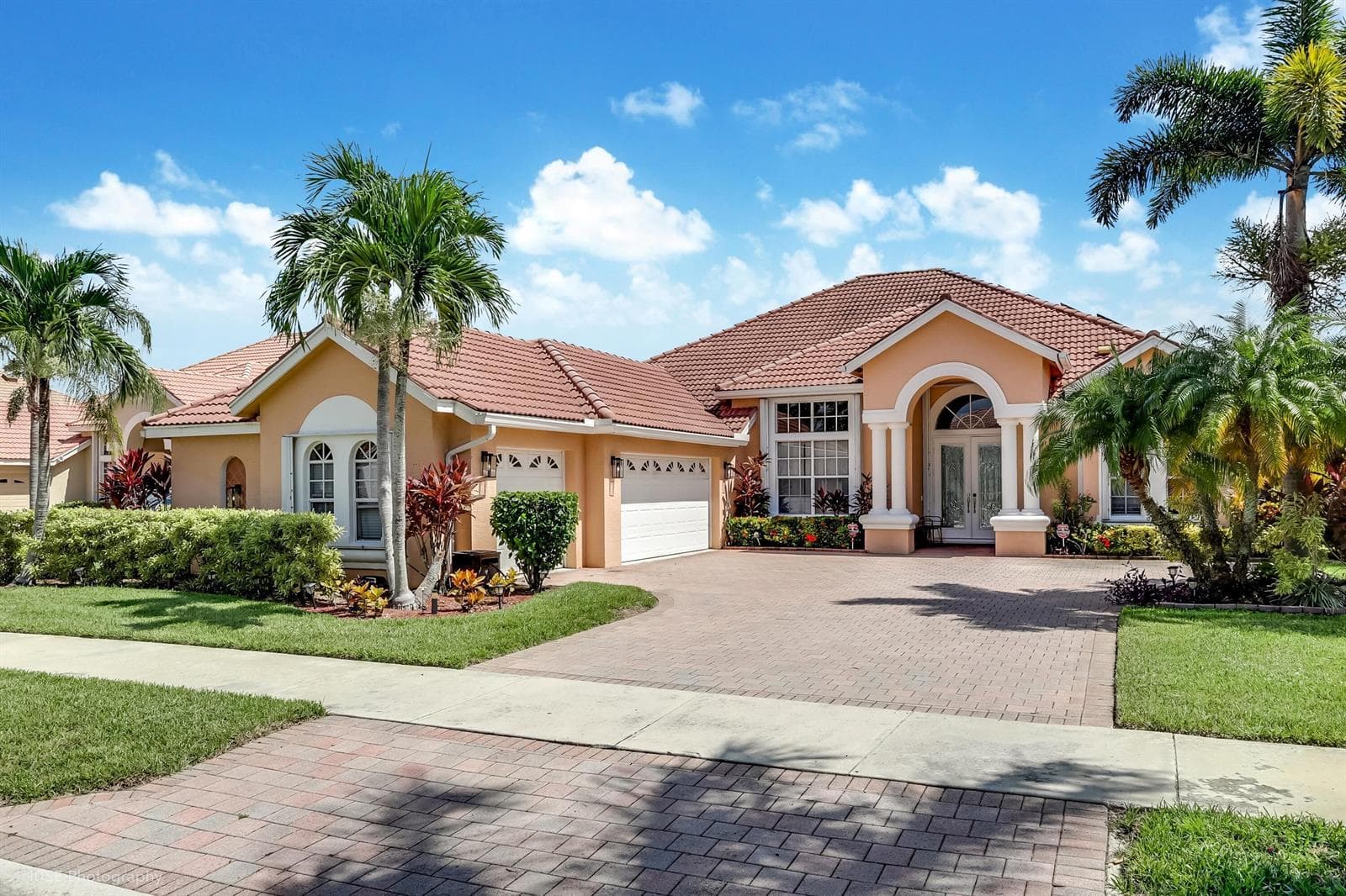780 SW Marsh Harbor Bay photo 1