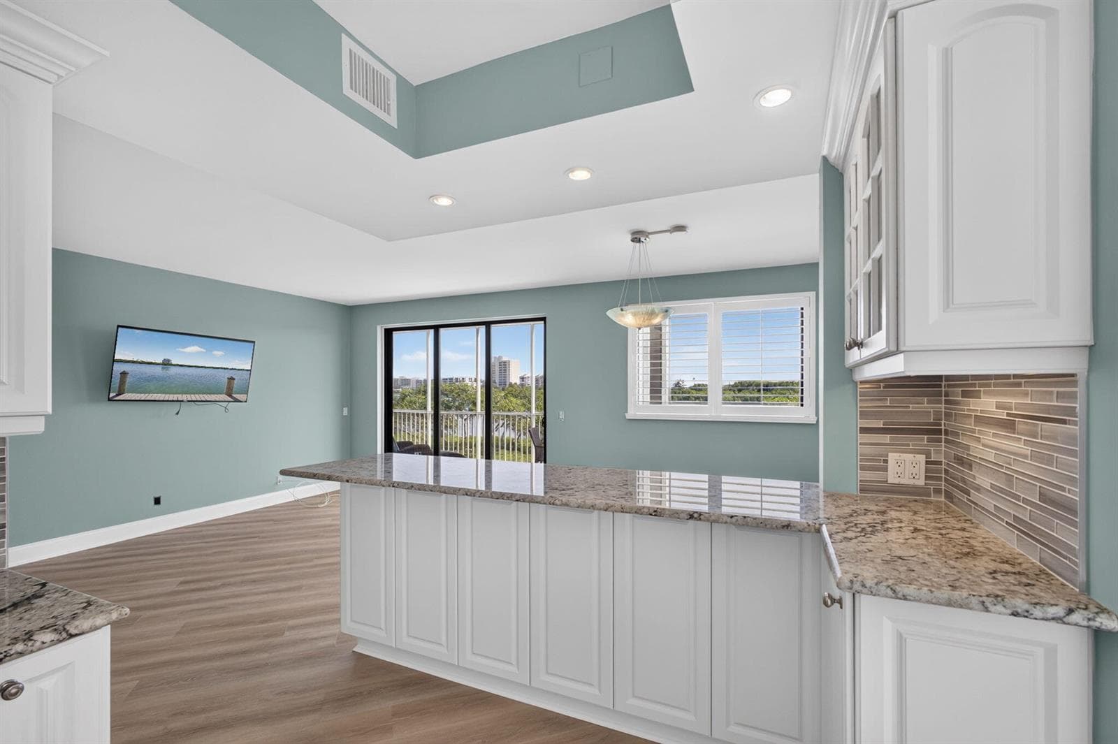 200 Waterway Road 206 photo 9