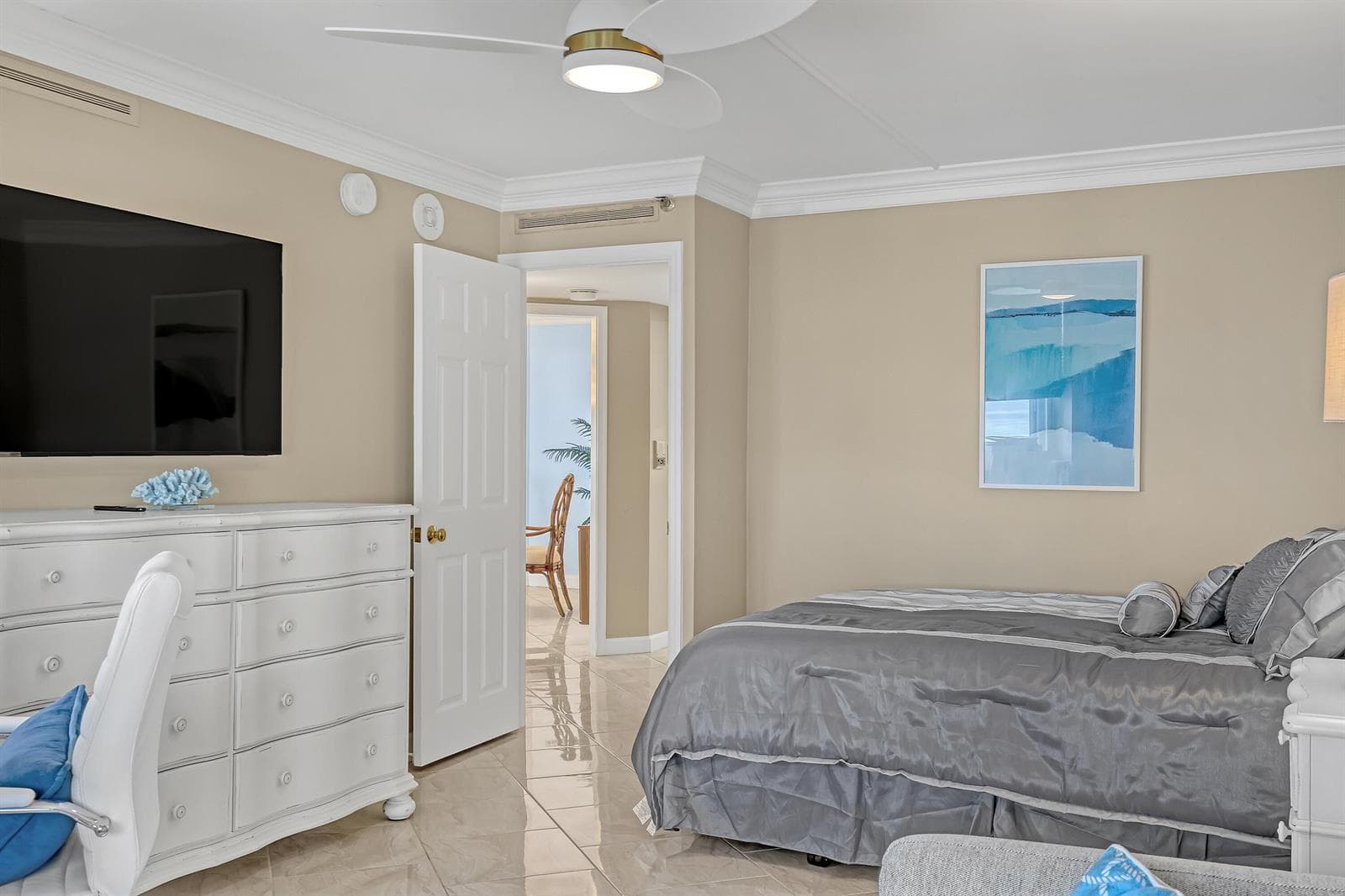 5200 N OCEAN Drive N 1201 photo 23