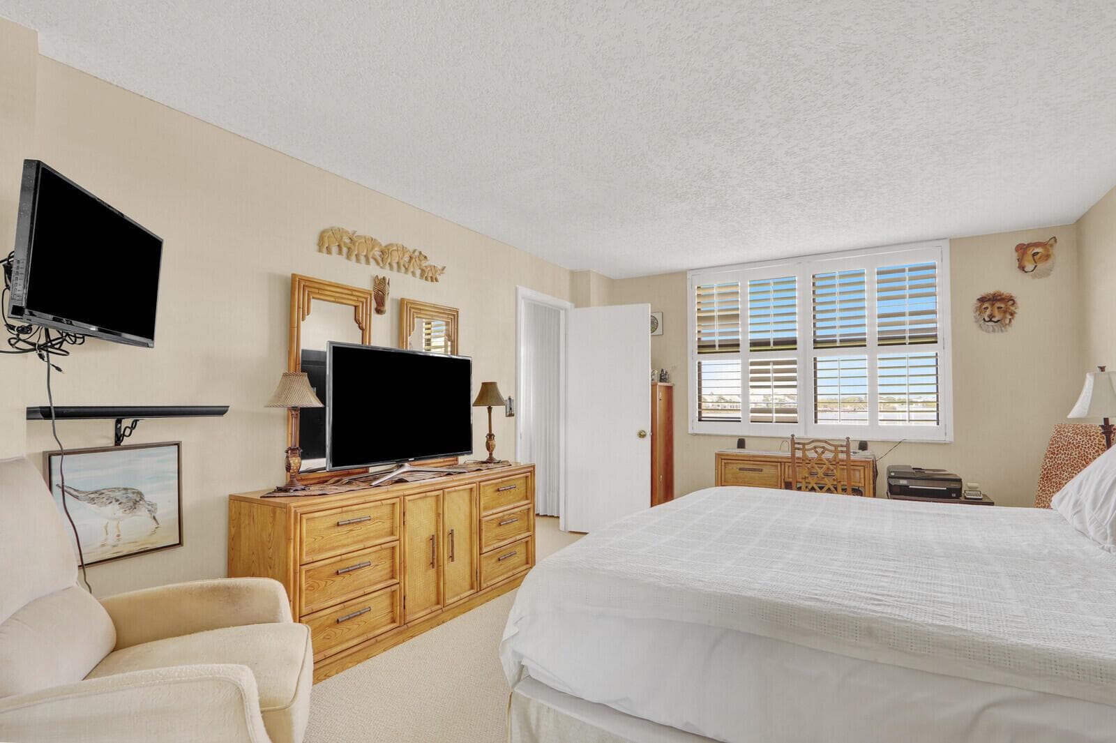 1648 Jupiter Cove Drive 214 photo 17