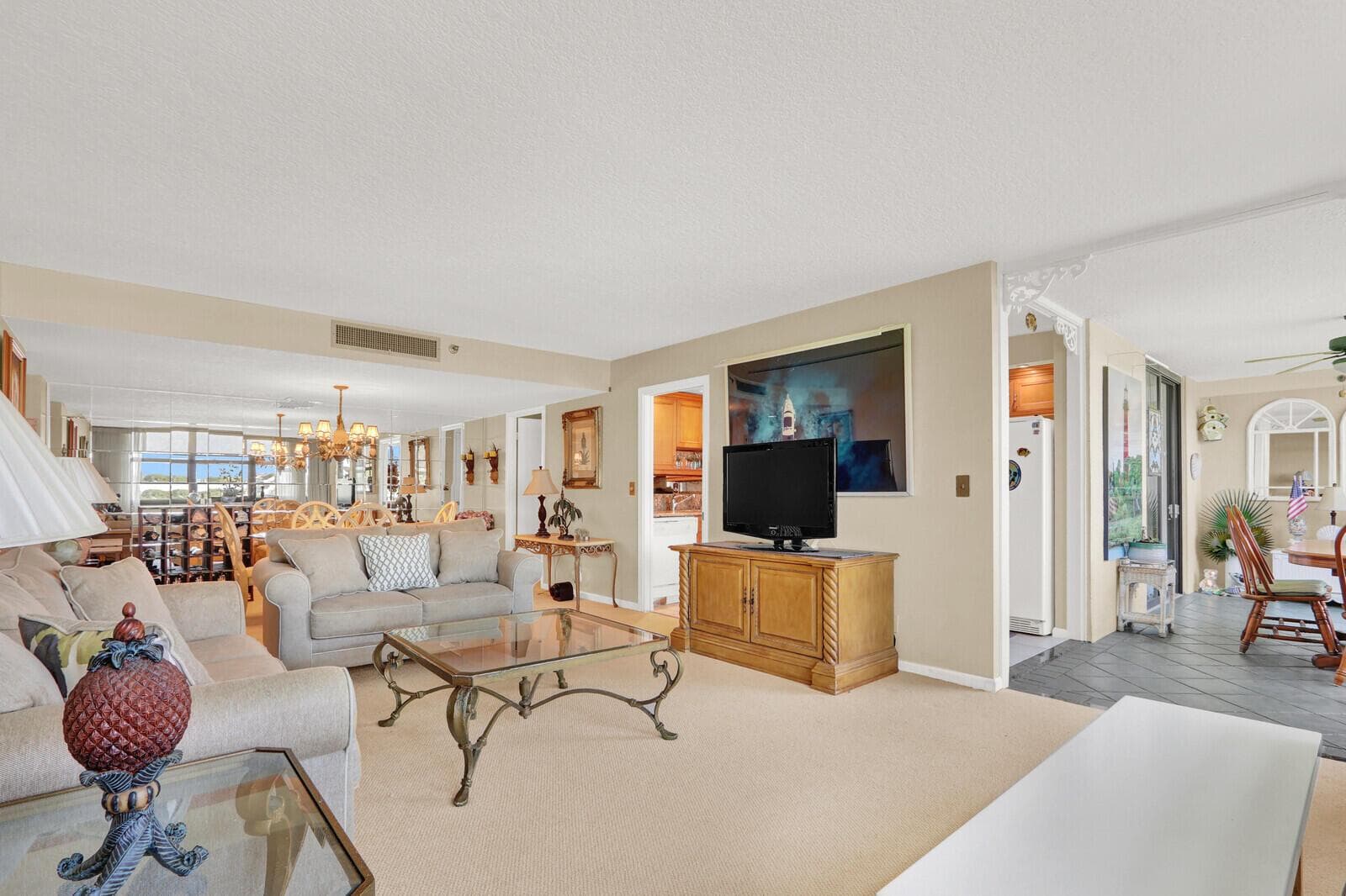 1648 Jupiter Cove Drive 214 photo 4