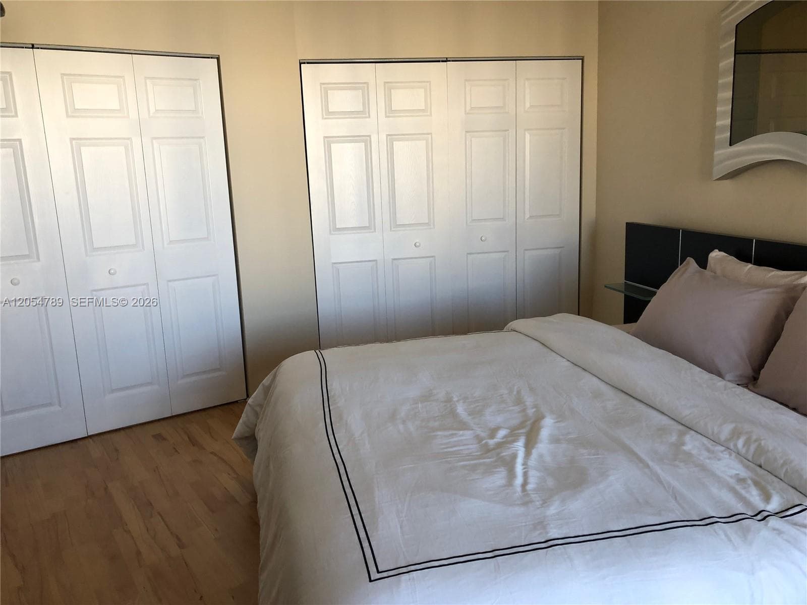 1000 Island Blvd 2308 photo 12