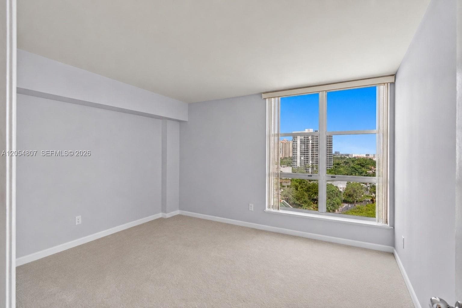 3600 Mystic Pointe Dr 1207 photo 16