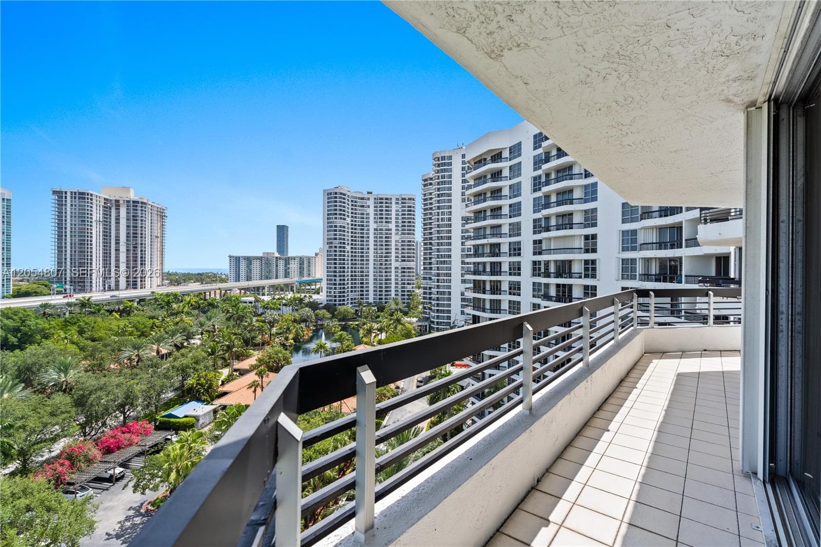3600 Mystic Pointe Dr 1207 photo 20