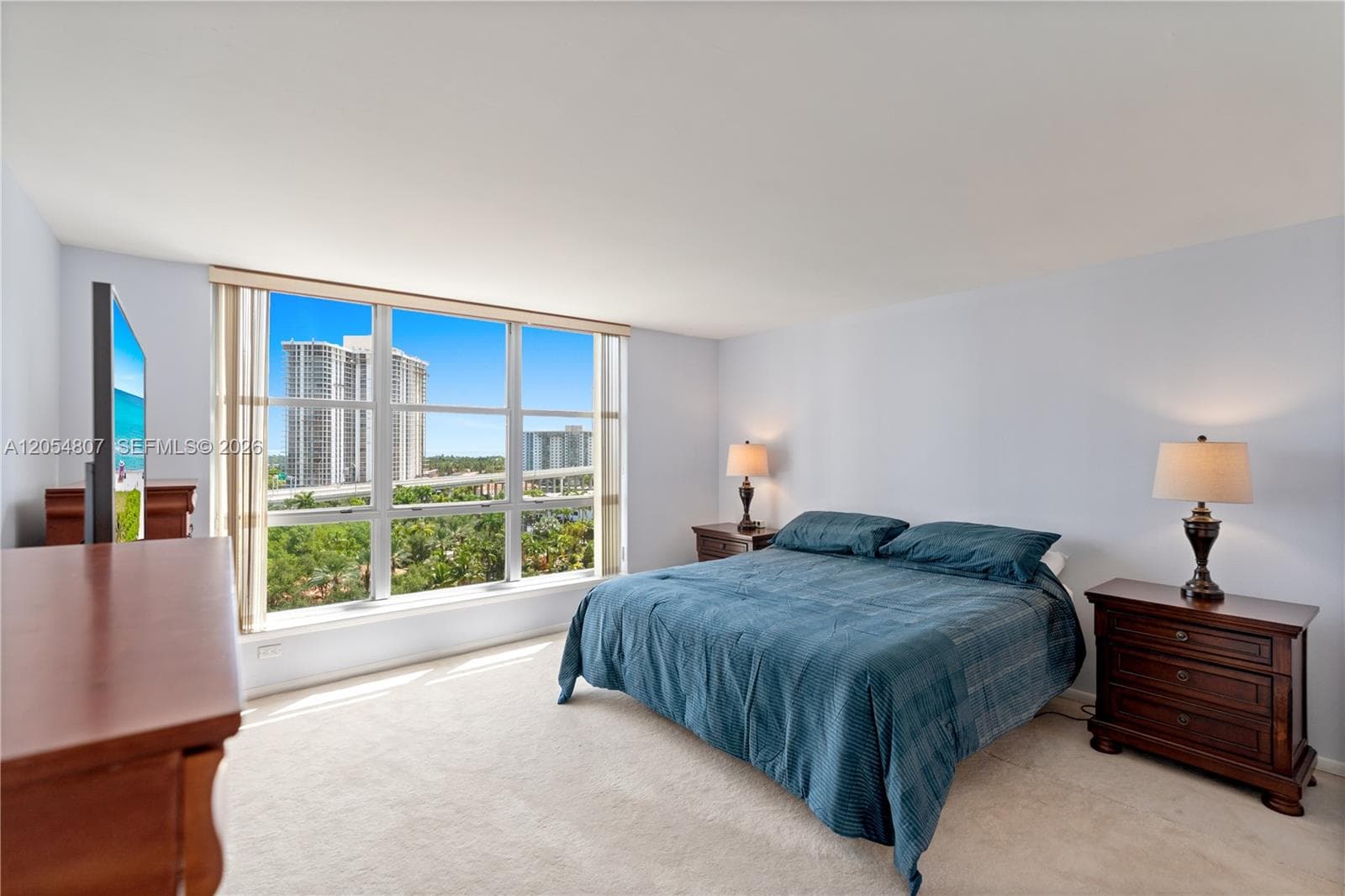 3600 Mystic Pointe Dr 1207 photo 11