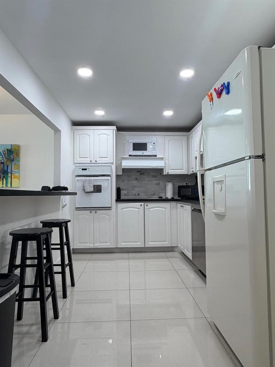 19390 Collins Avenue 1103 photo 2