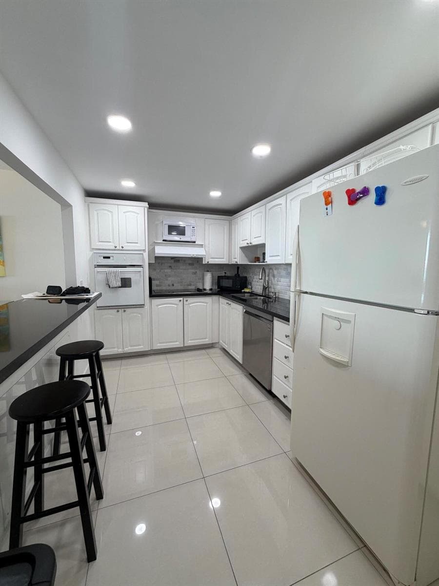 19390 Collins Avenue 1103 photo 5