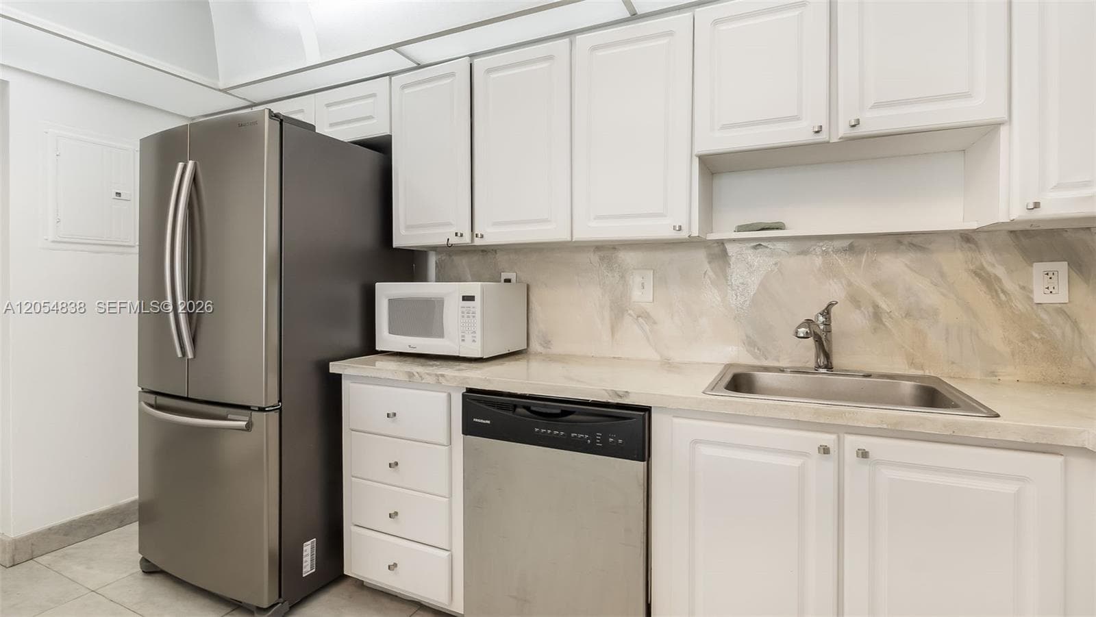 19380 Collins Ave 1423 photo 23