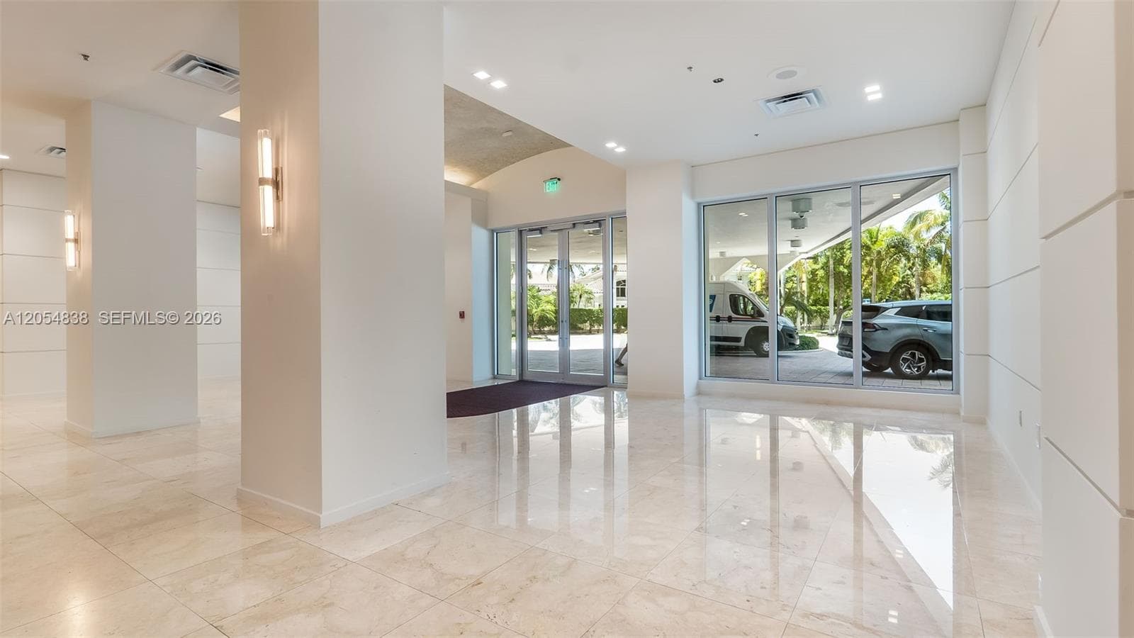 19380 Collins Ave 1423 photo 8