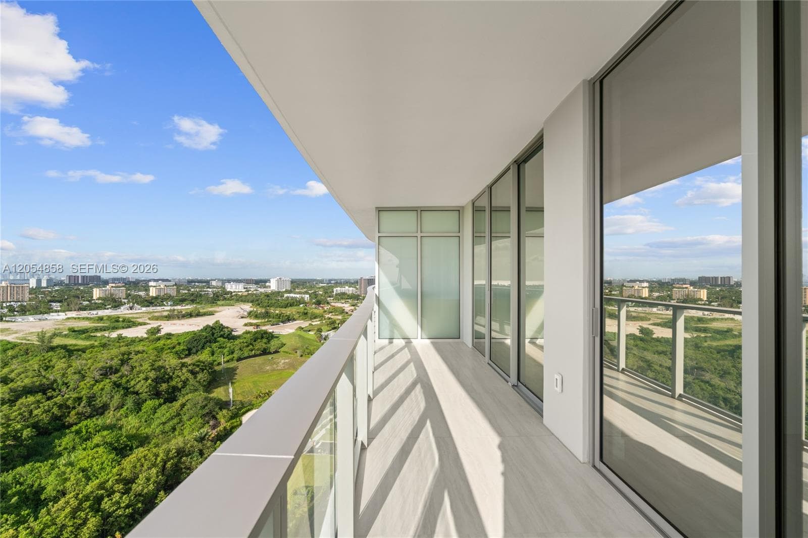 2411 Laguna Circle 1604 photo 1