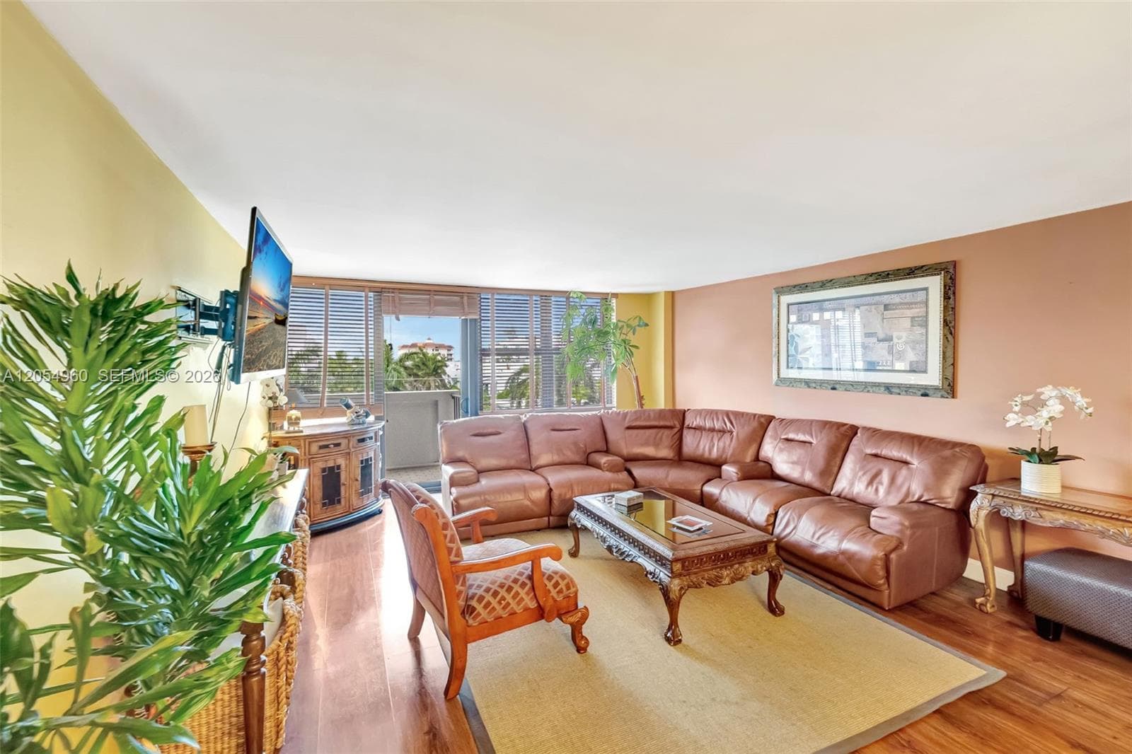 10101 E Bay Harbor Dr 502 photo 4
