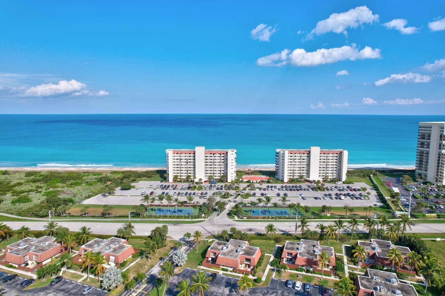 9400 S Ocean Drive 807 photo 1