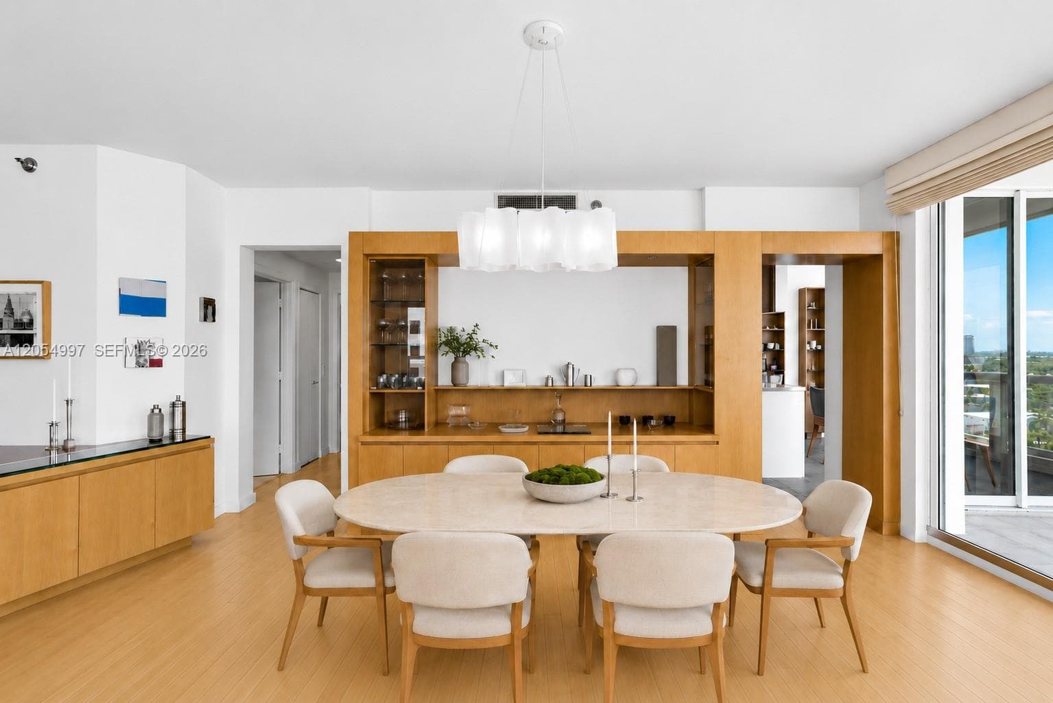 21150 Point Pl 1605 photo 16