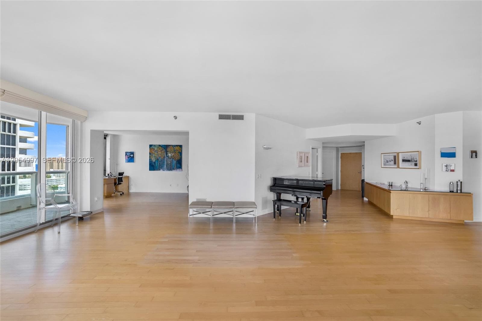 21150 Point Pl 1605 photo 12