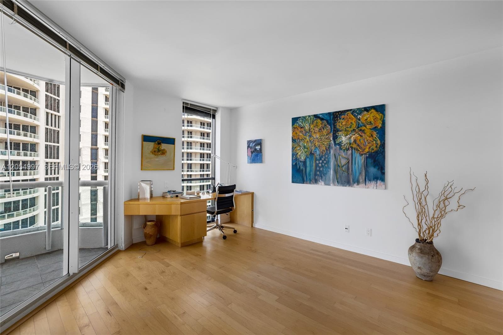 21150 Point Pl 1605 photo 19