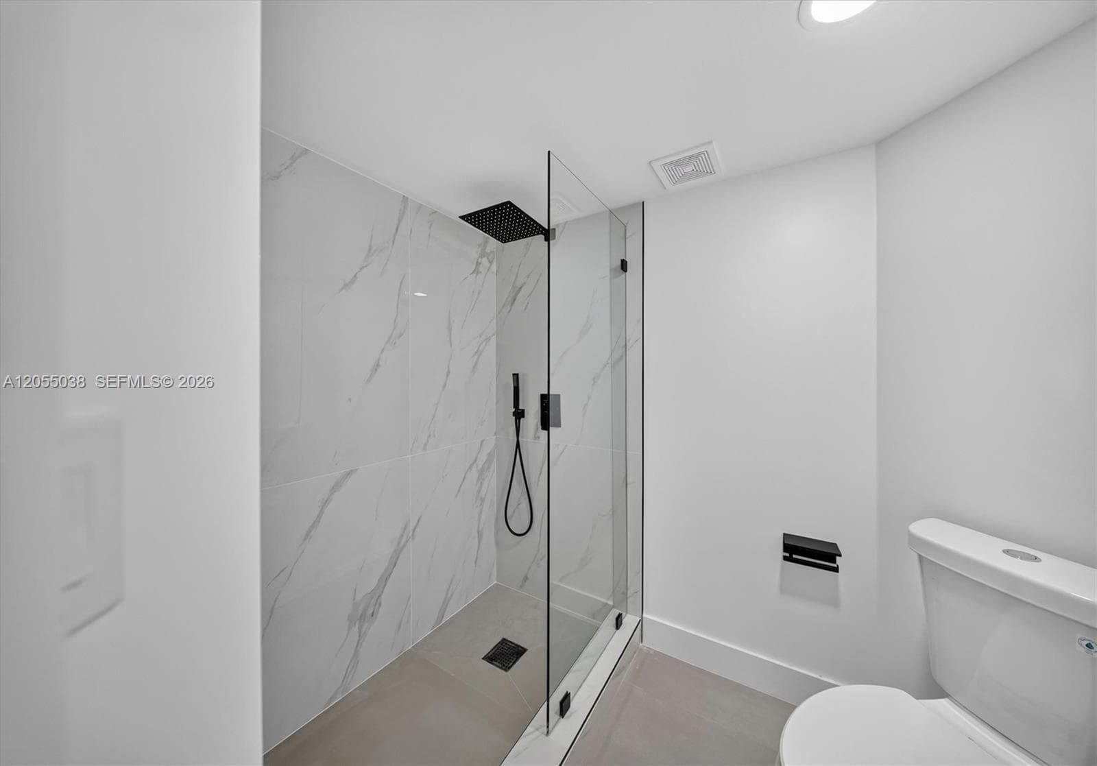 3530 Mystic Pointe Dr 1606 photo 21