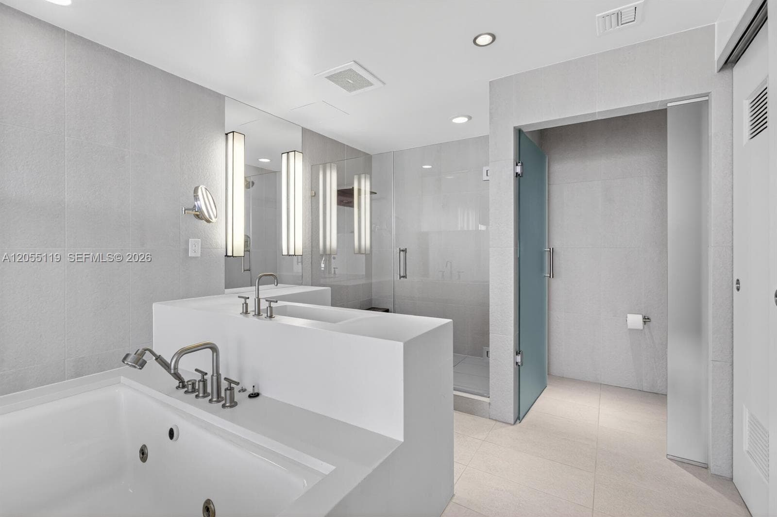 3101 Bayshore Dr 1708 photo 24