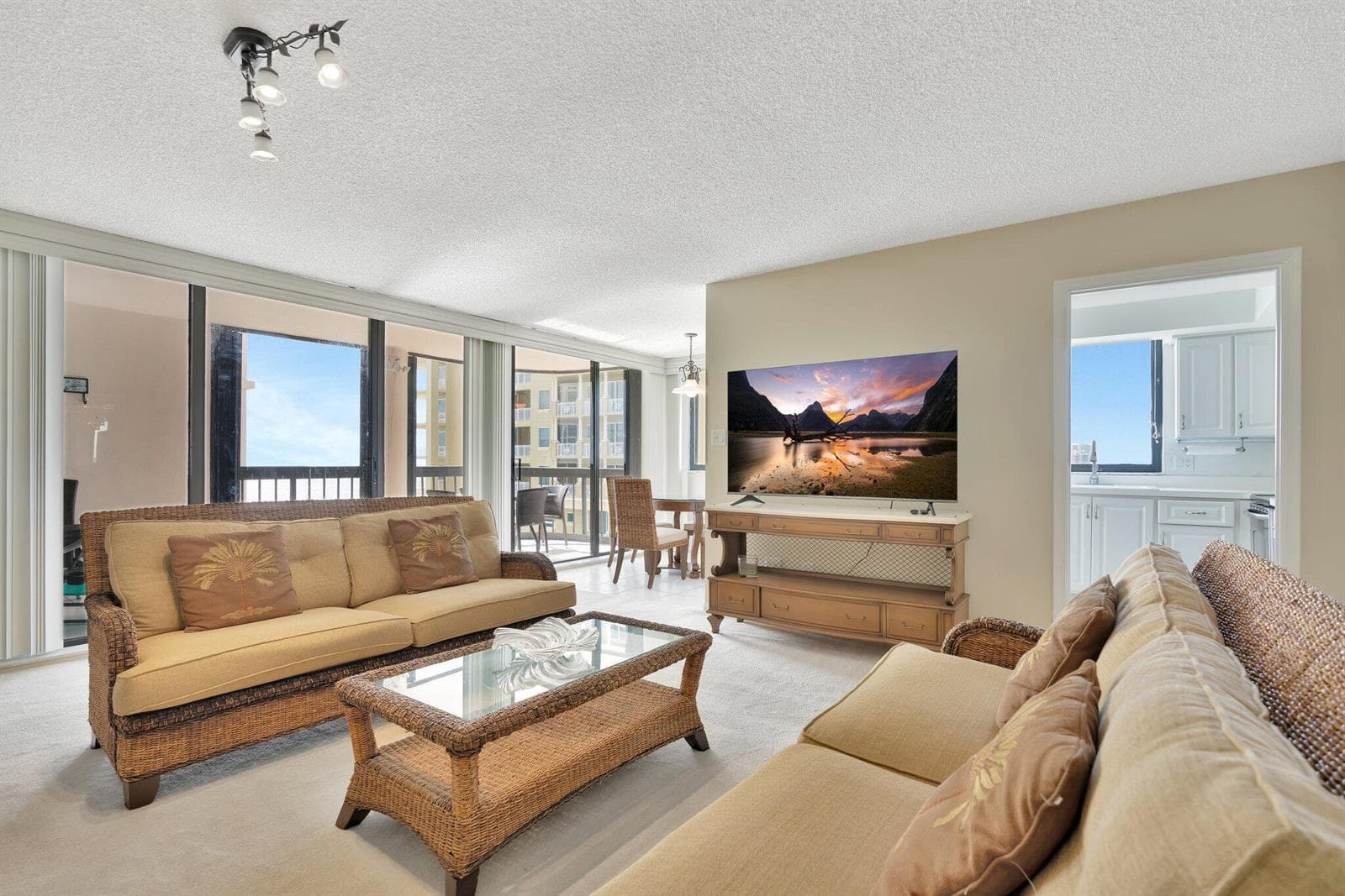 5380 N Ocean Drive 11A photo 7