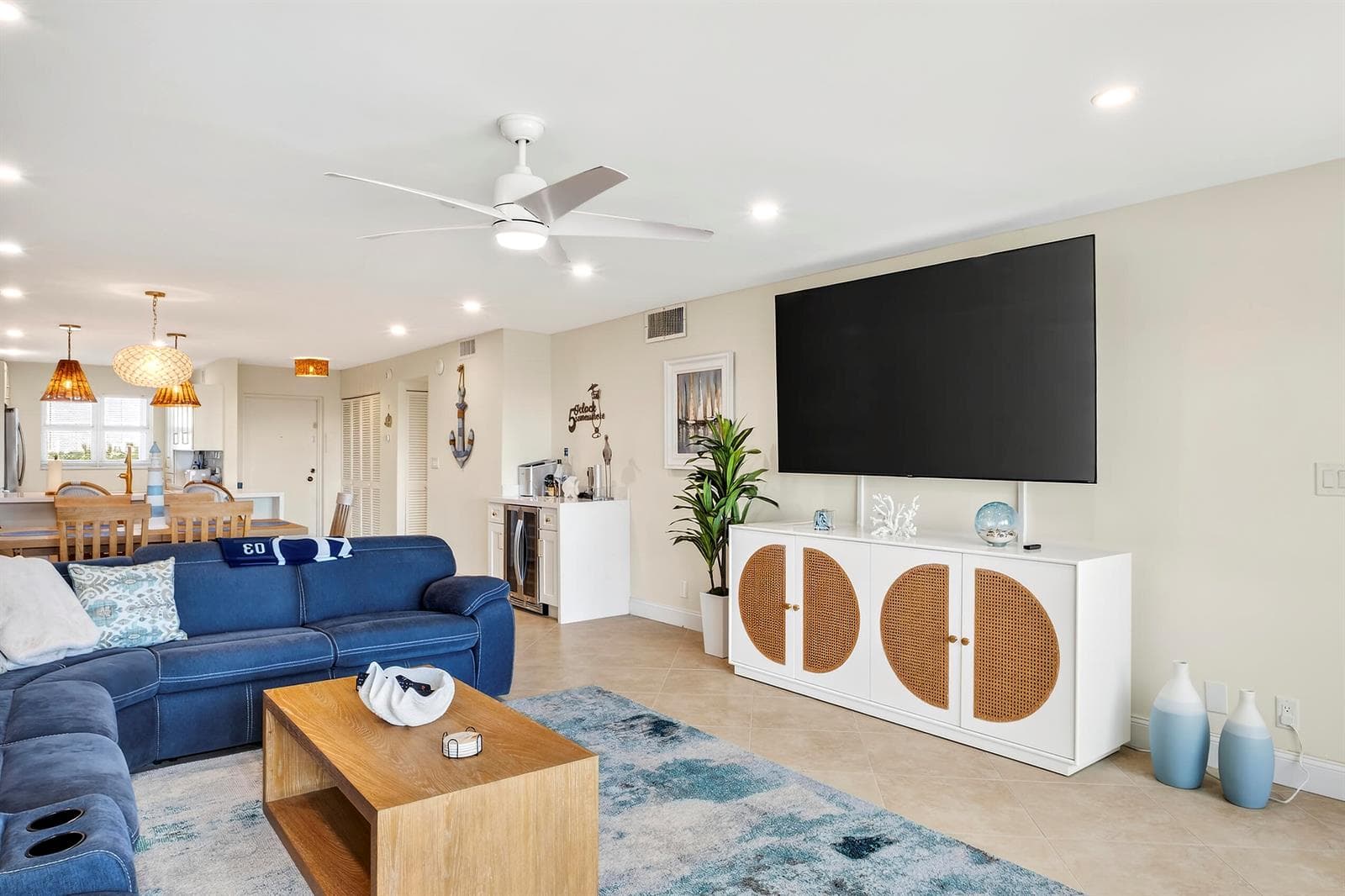 111 N Pompano Beach Boulevard 611 photo 12