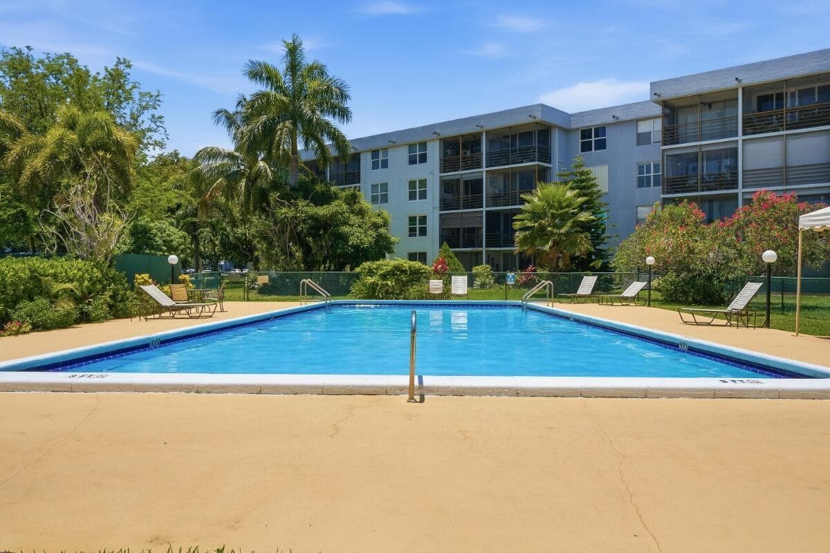 108 ROYAL PARK Drive 1D photo 24