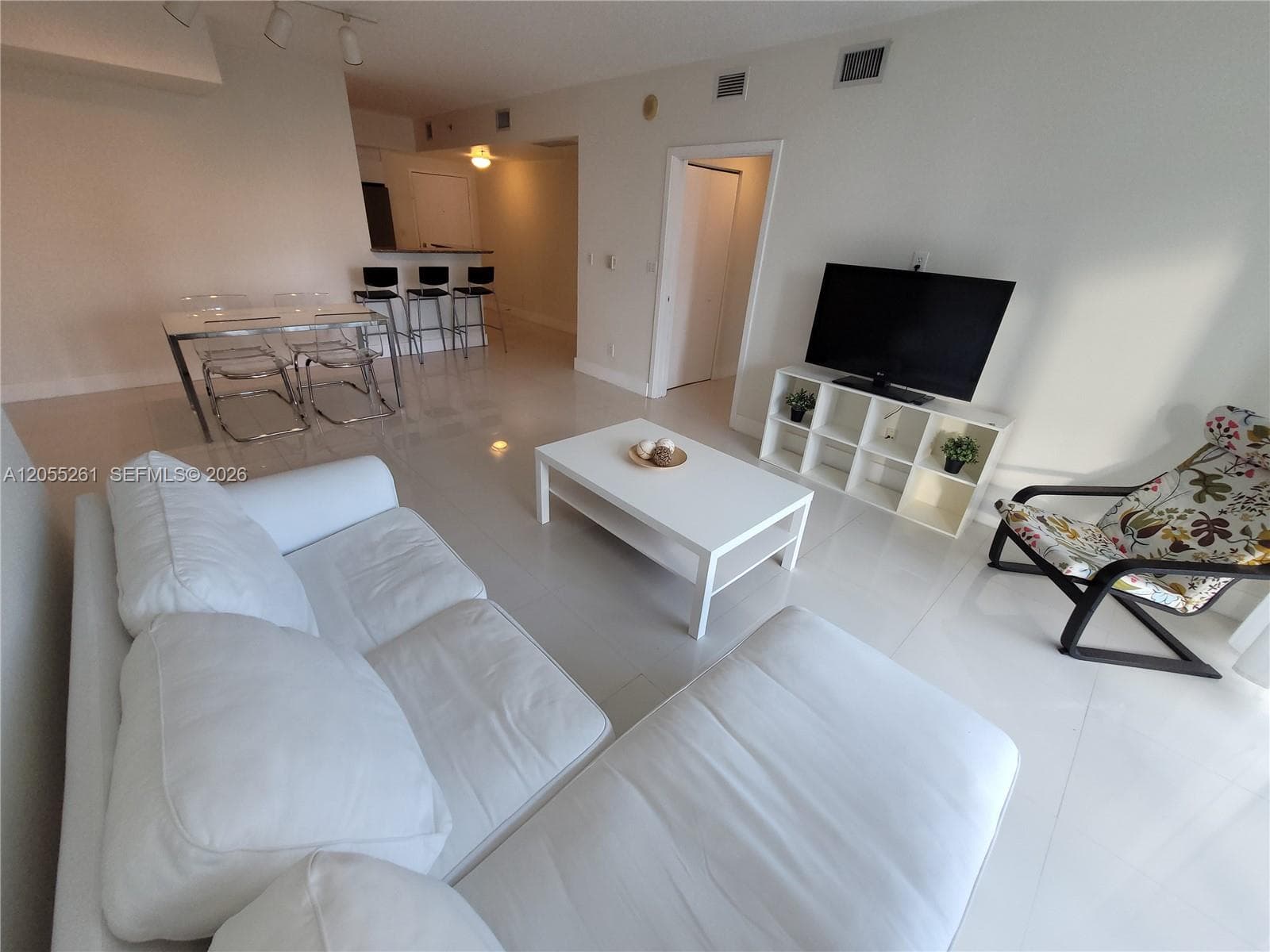 325 S Biscayne Blvd 1719 photo 7