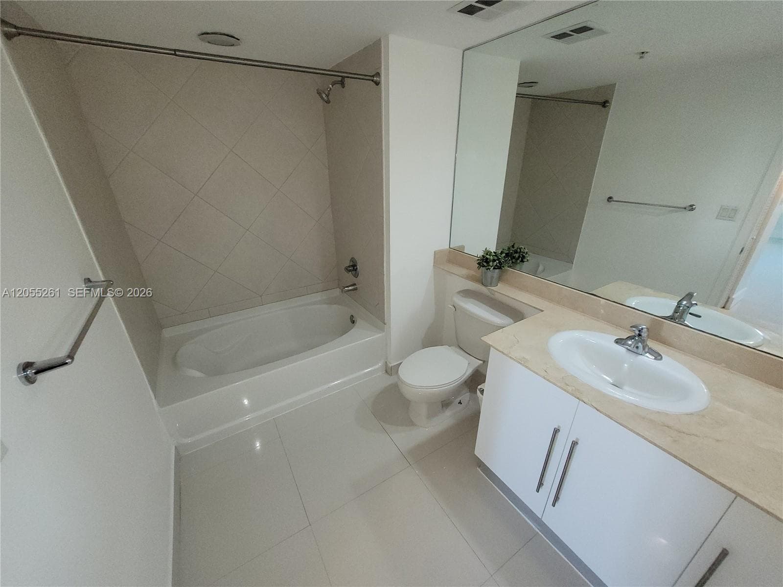 325 S Biscayne Blvd 1719 photo 24
