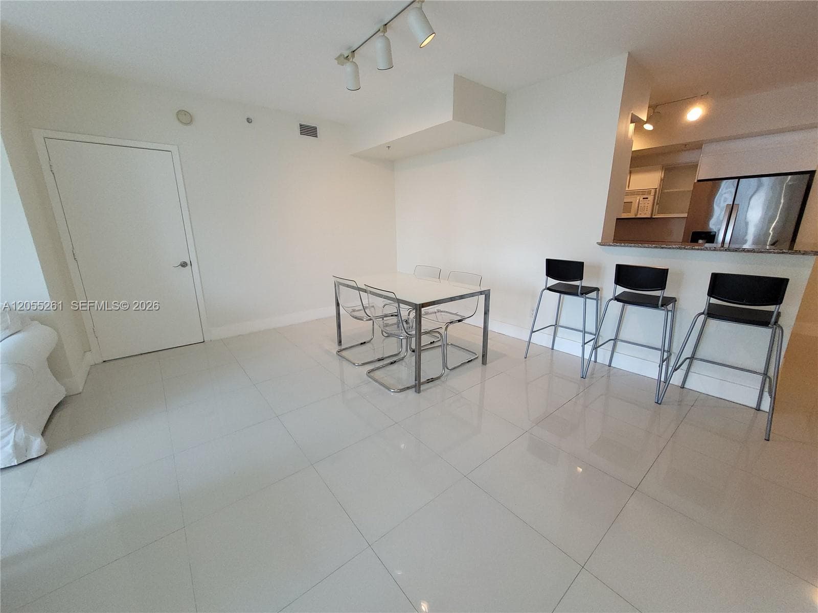 325 S Biscayne Blvd 1719 photo 10
