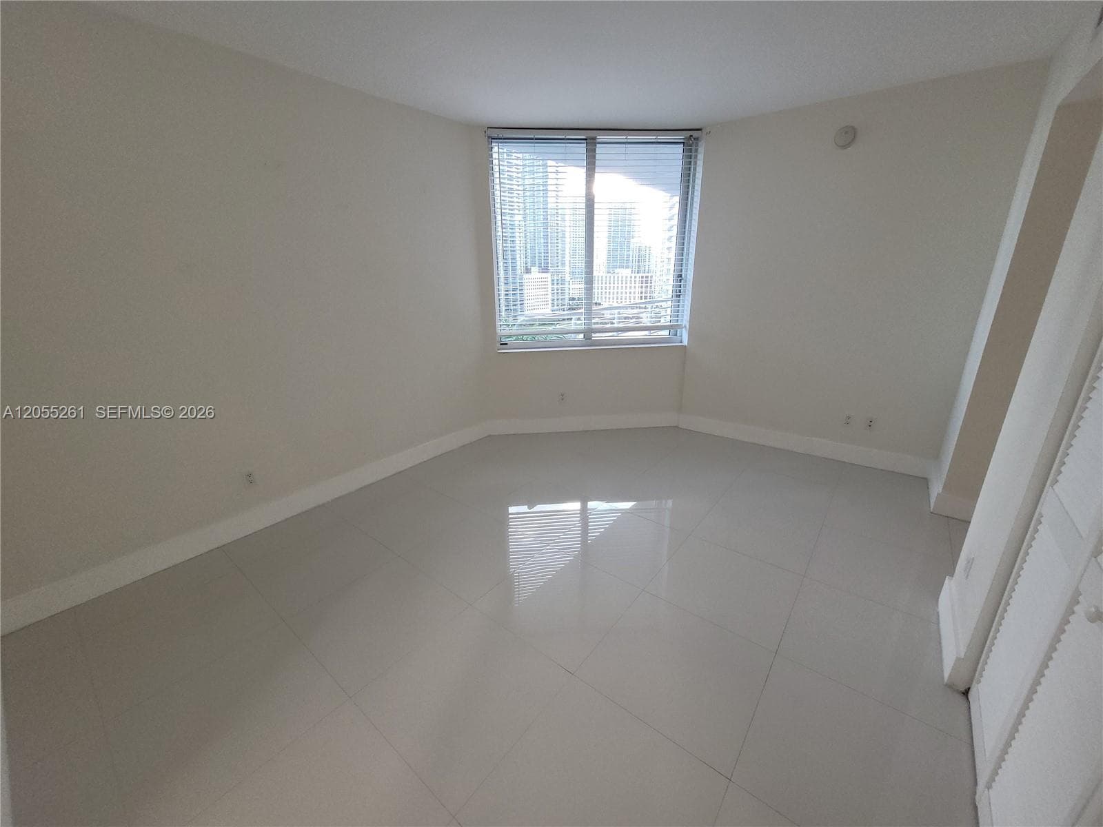 325 S Biscayne Blvd 1719 photo 15