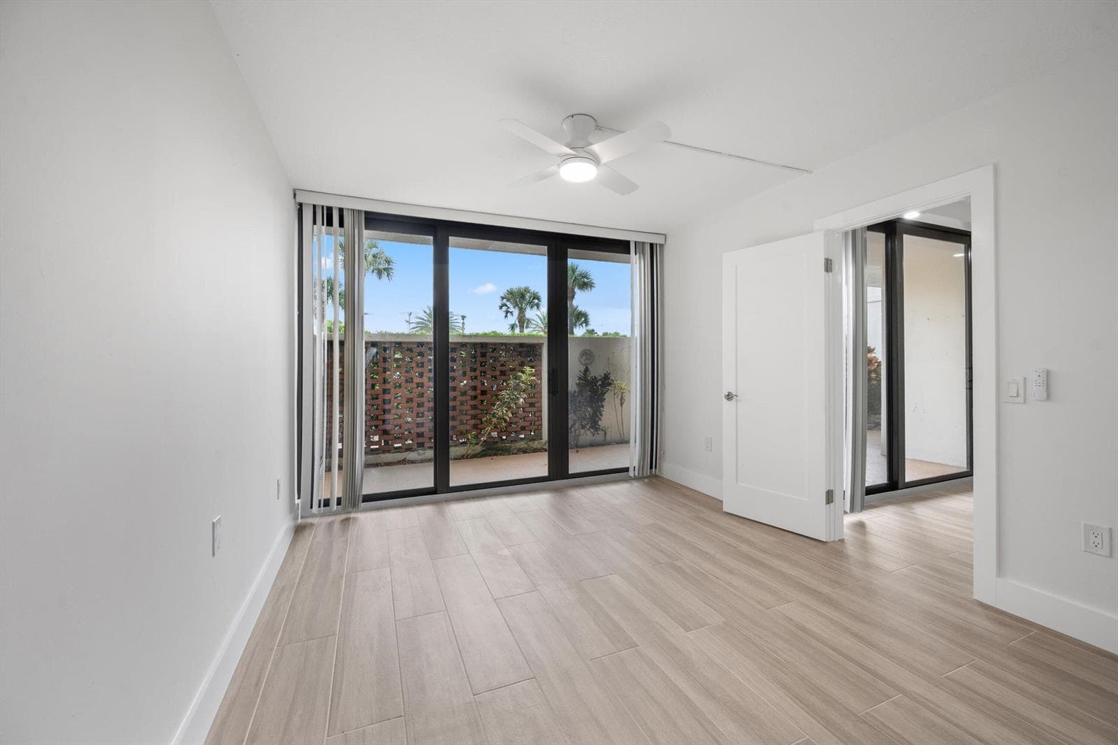 225 S Beach Road photo 12