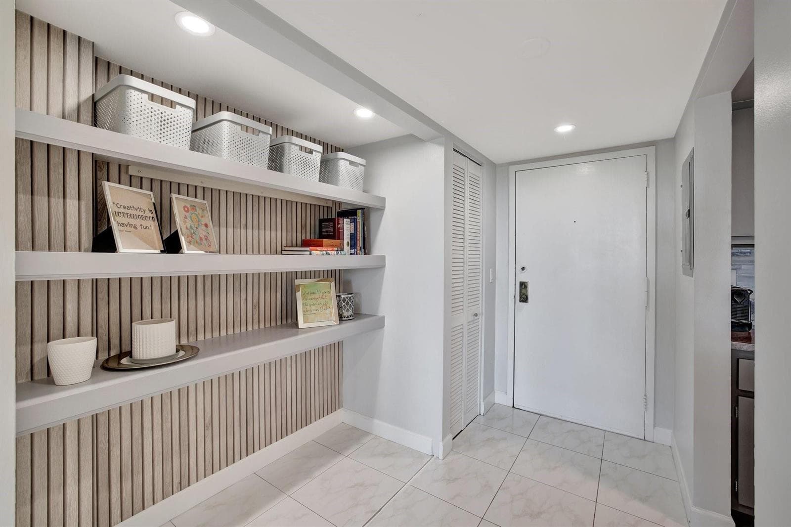 1101 RIVER REACH Drive 415 photo 2