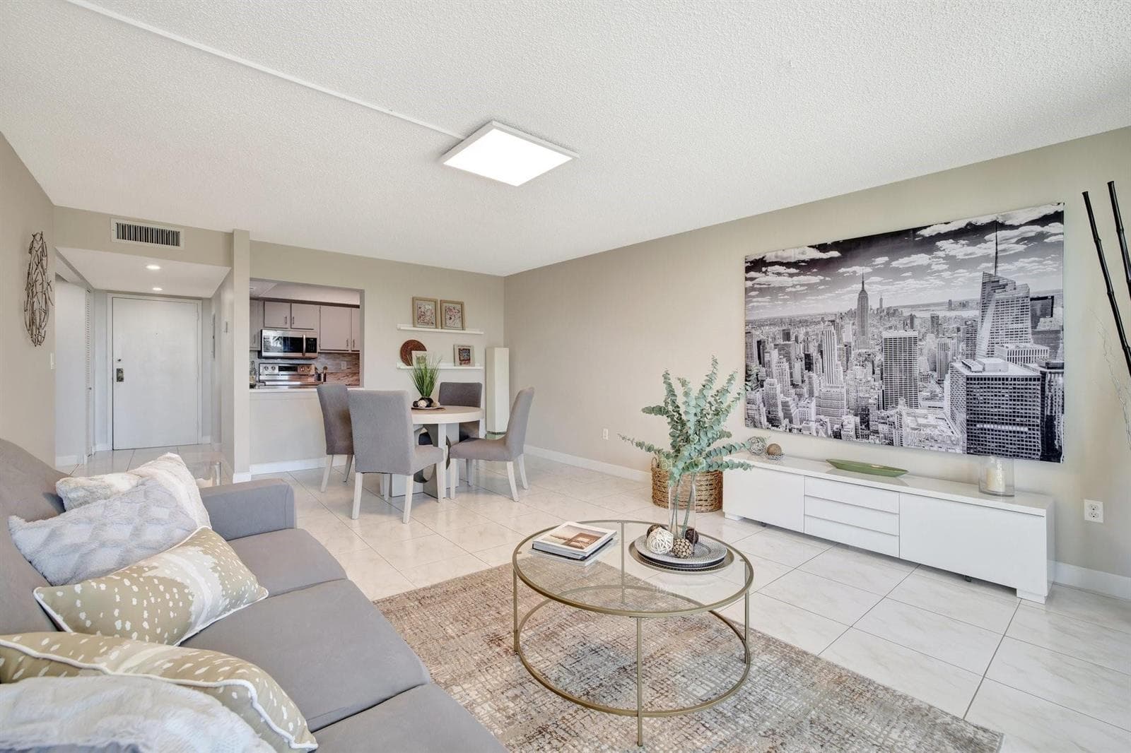 1101 RIVER REACH Drive 415 photo 10