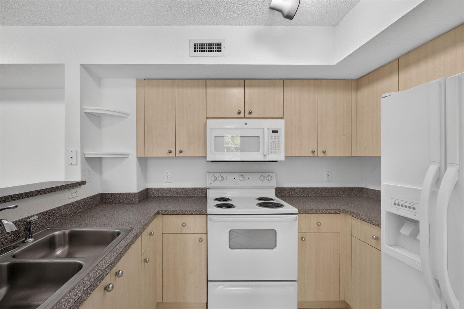 1801 N Flagler Drive 519 photo 13
