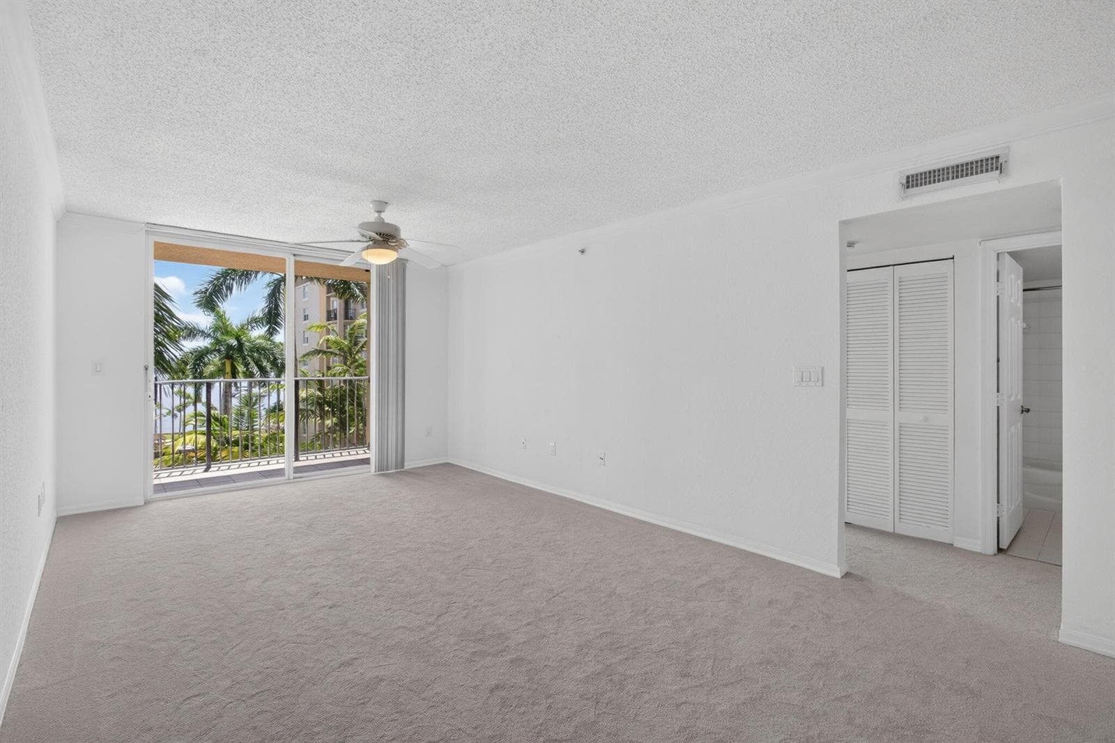 1801 N Flagler Drive 519 photo 16