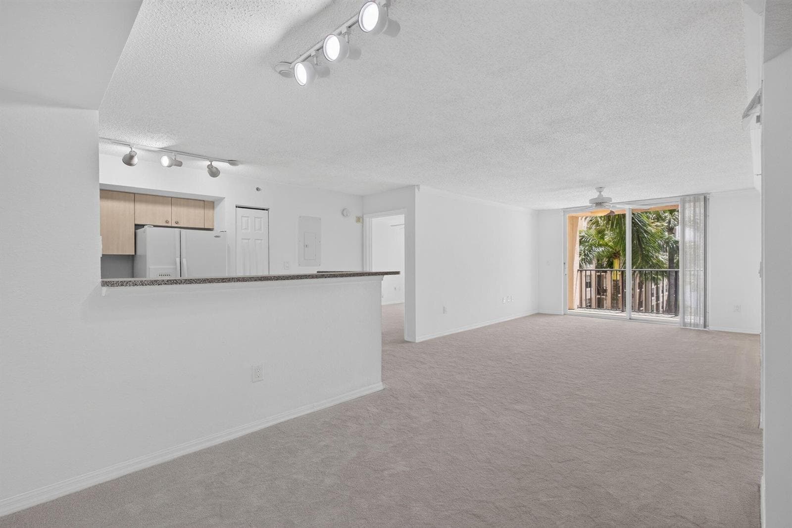 1801 N Flagler Drive 519 photo 7