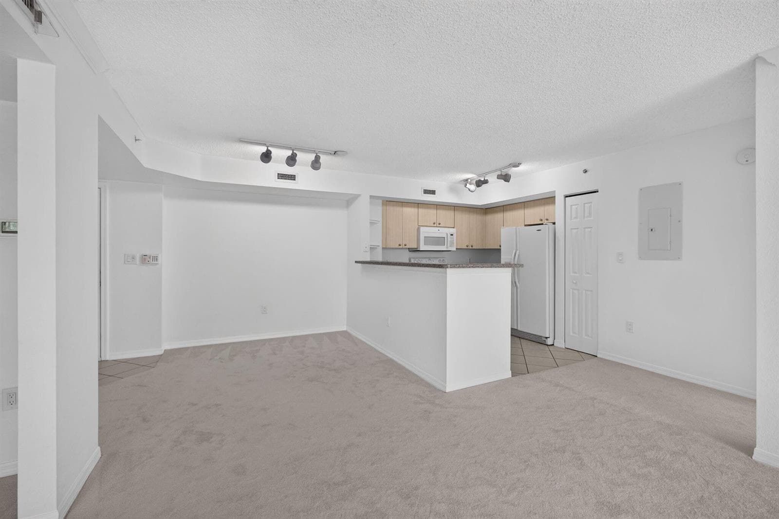 1801 N Flagler Drive 519 photo 10