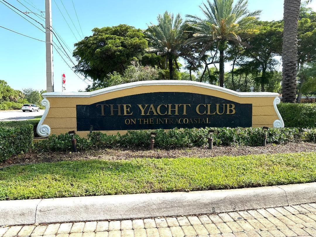 103 Yacht Club Way 208 photo 3
