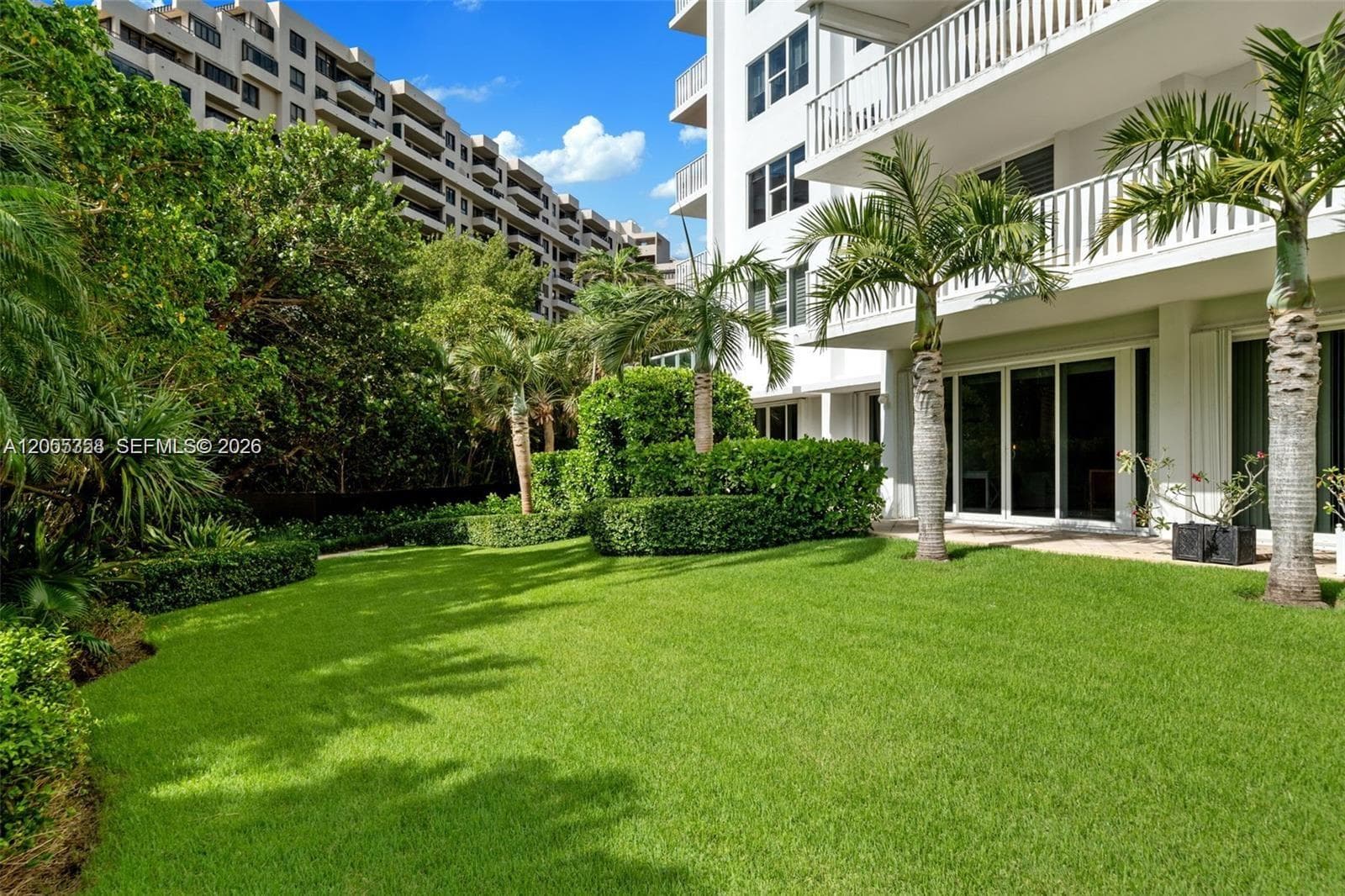 200 Ocean Lane Dr 108 photo 23
