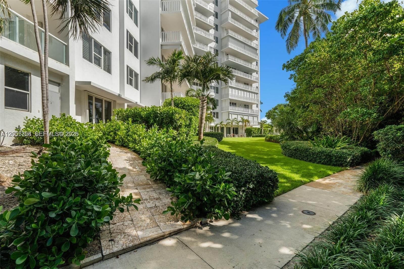 200 Ocean Lane Dr 108 photo 22