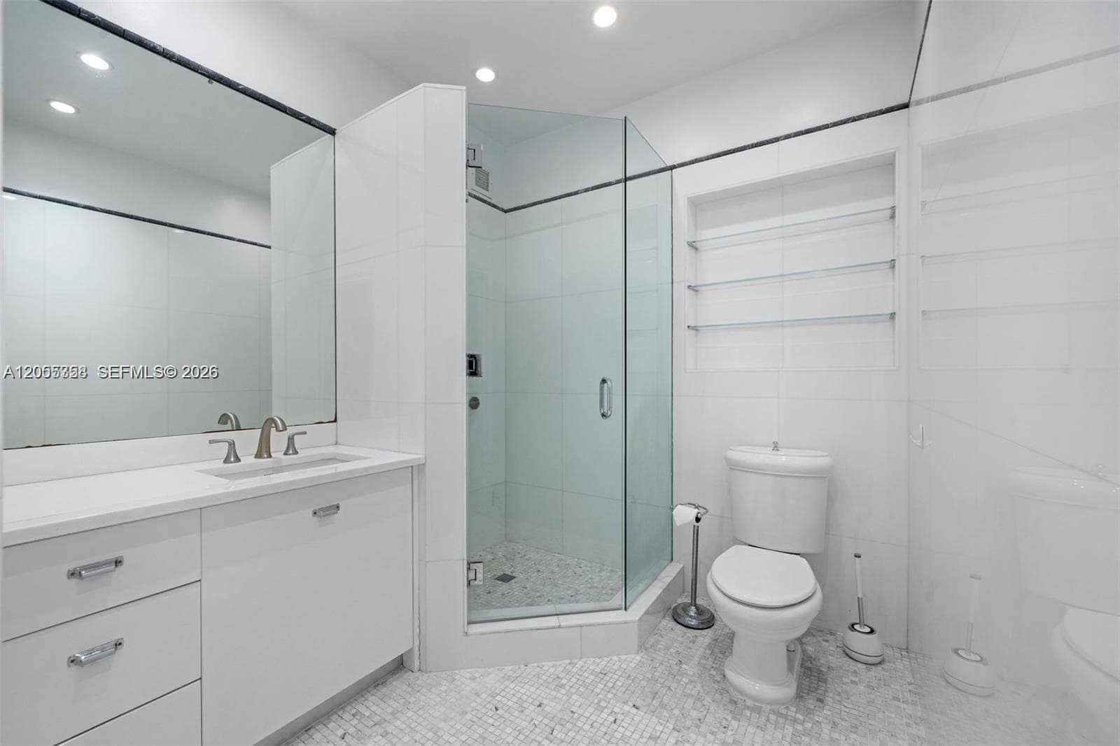 200 Ocean Lane Dr 108 photo 20