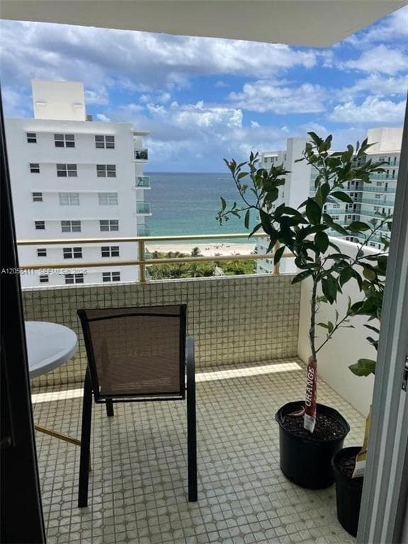 1630 N Ocean Blvd 1213 photo 6