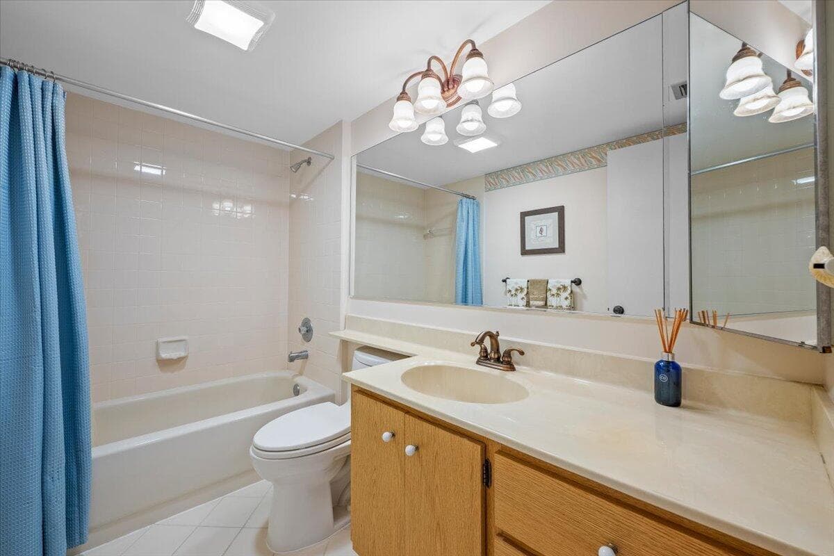 2001 Marina Isle Way 405 photo 23