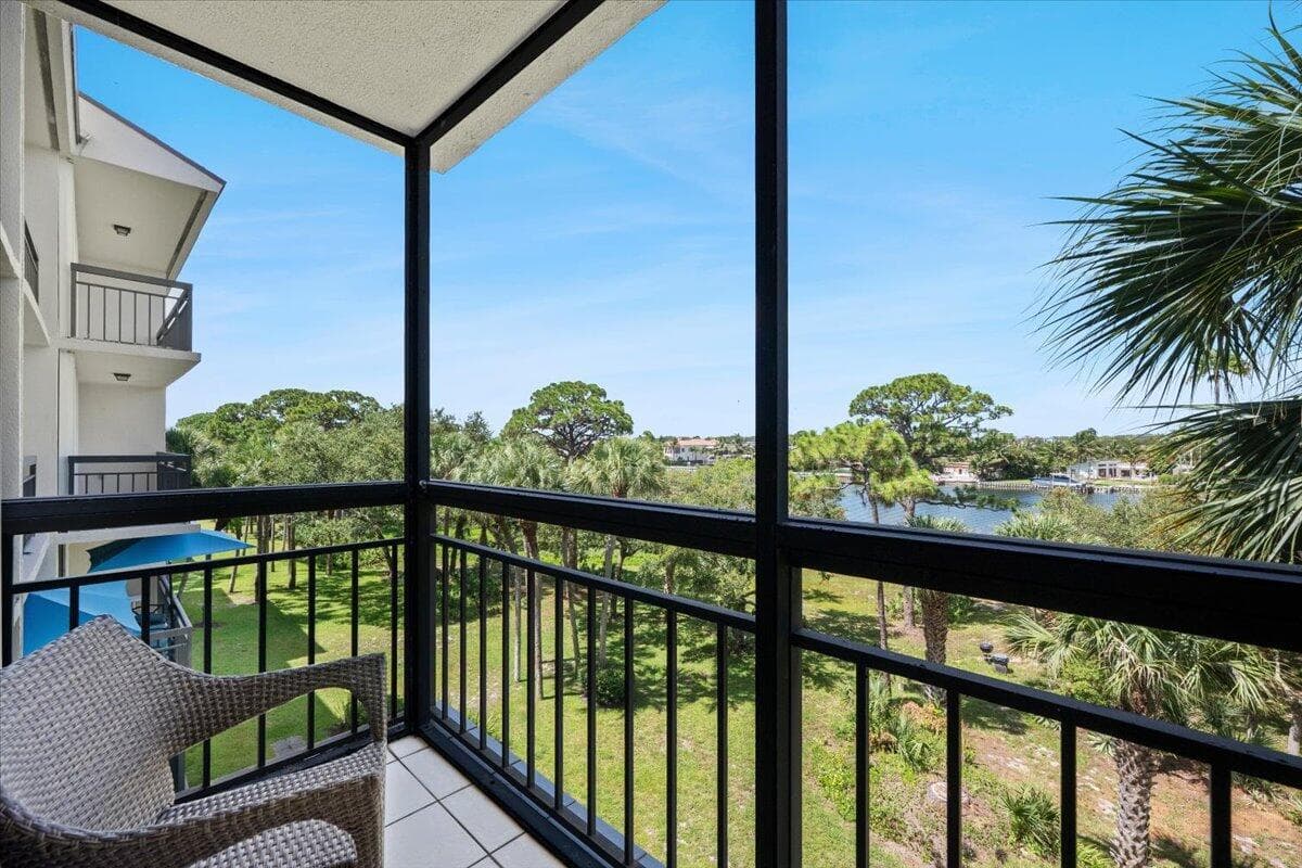 2001 Marina Isle Way 405 photo 13