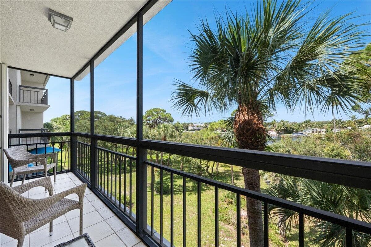 2001 Marina Isle Way 405 photo 12