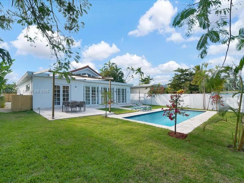 1365 DAYTONIA RD photo 1
