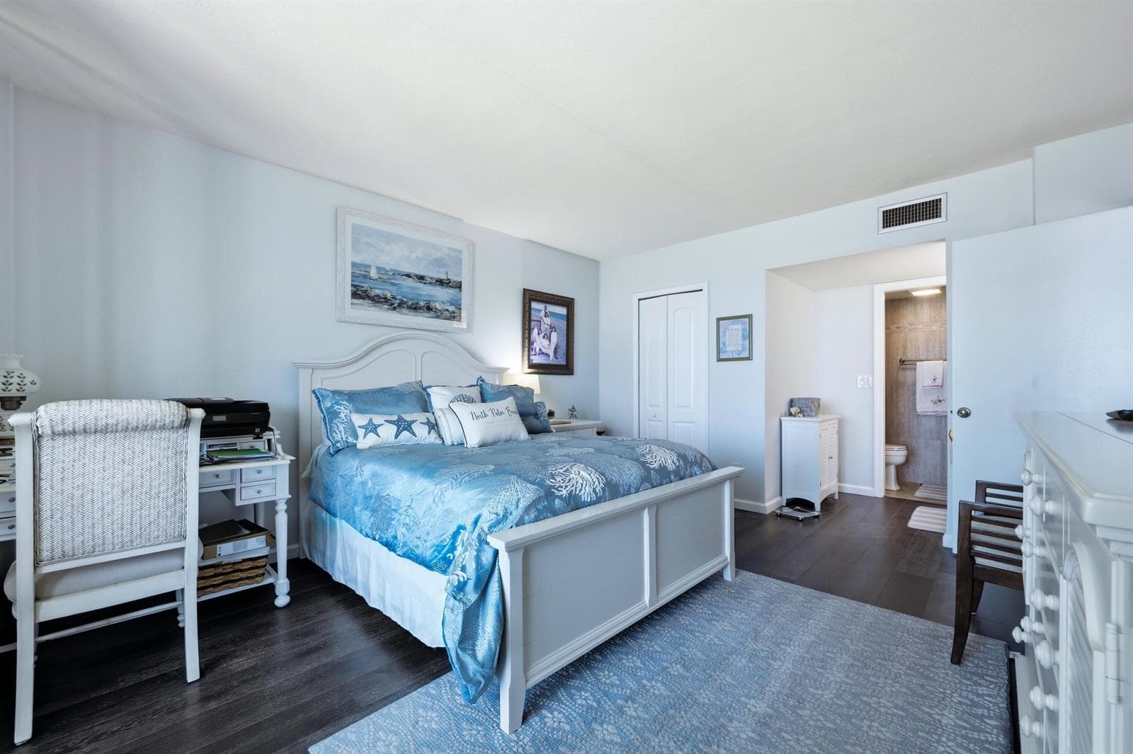 100 Paradise Harbour Boulevard 203 photo 13